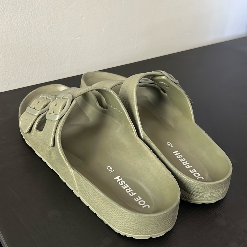 Joe Fresh Slip On Sandals Size 9